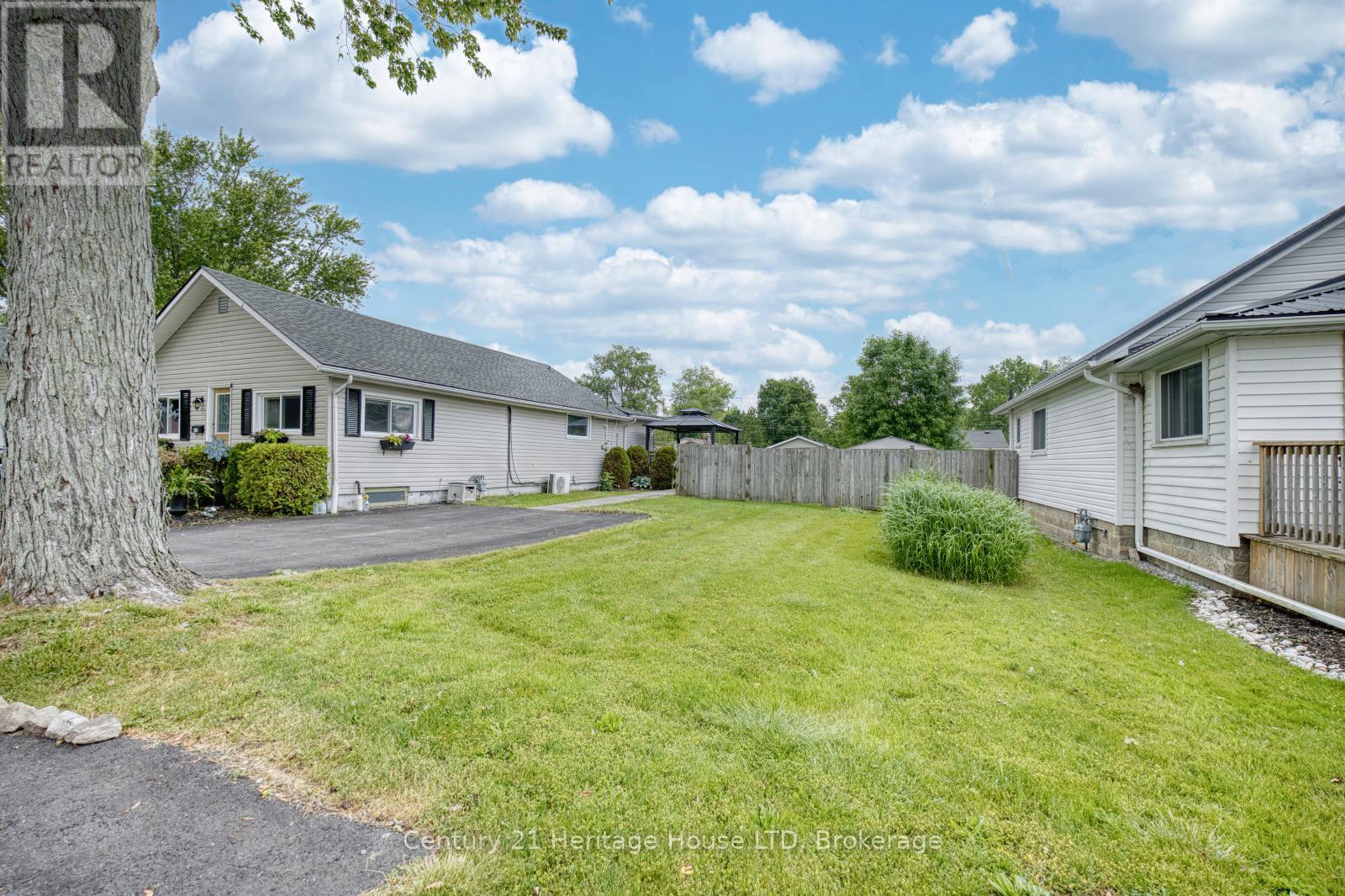 430 Grandview Road, Fort Erie, Ontario  L2A 4T5 - Photo 3 - X13463508
