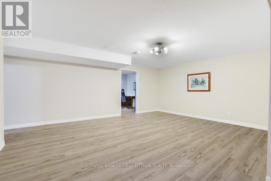 107 Johanna Street, Mississippi Mills, Ontario  K0A 1A0 - Photo 35 - X13472896
