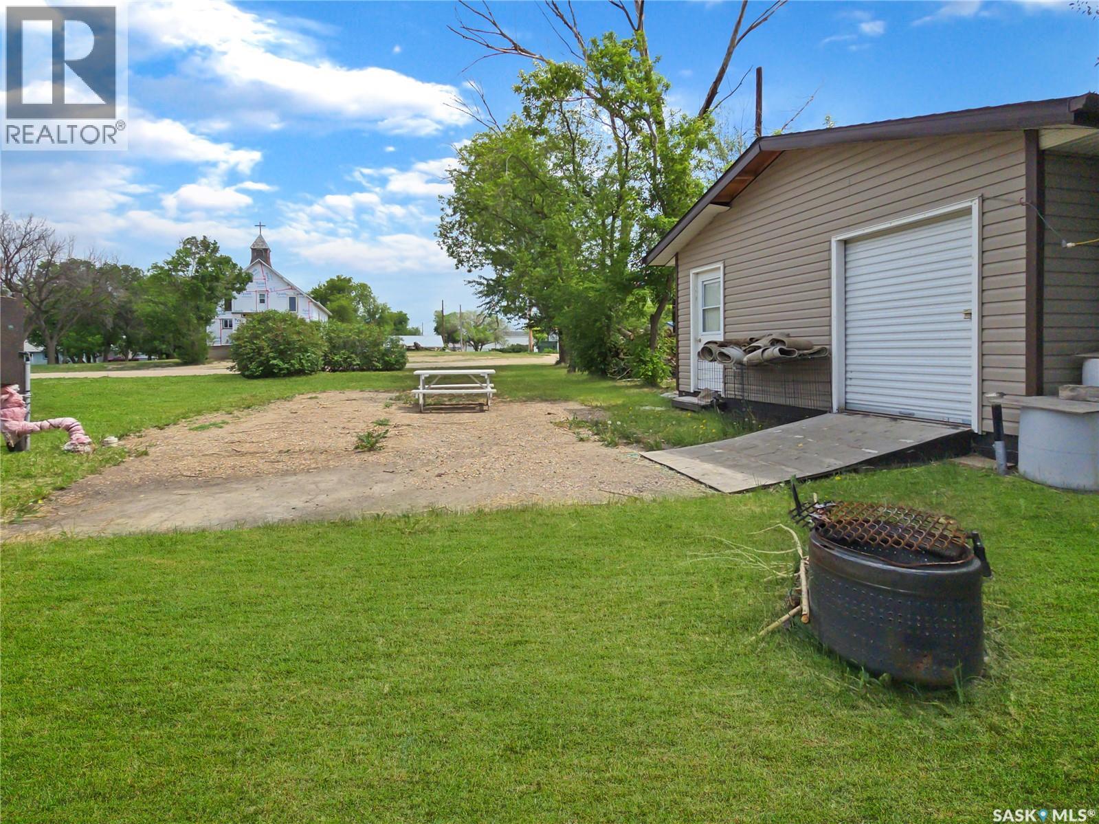 109 Prairie Avenue, Simpson, Saskatchewan  S0G 4M0 - Photo 17 - SK040244