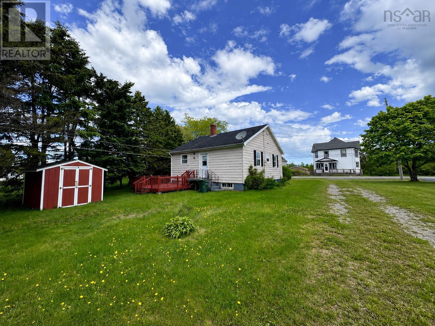 277 Atlantic Street, Sydney Mines, Nova Scotia  B1V 1W7 - Photo 5 - 202615151