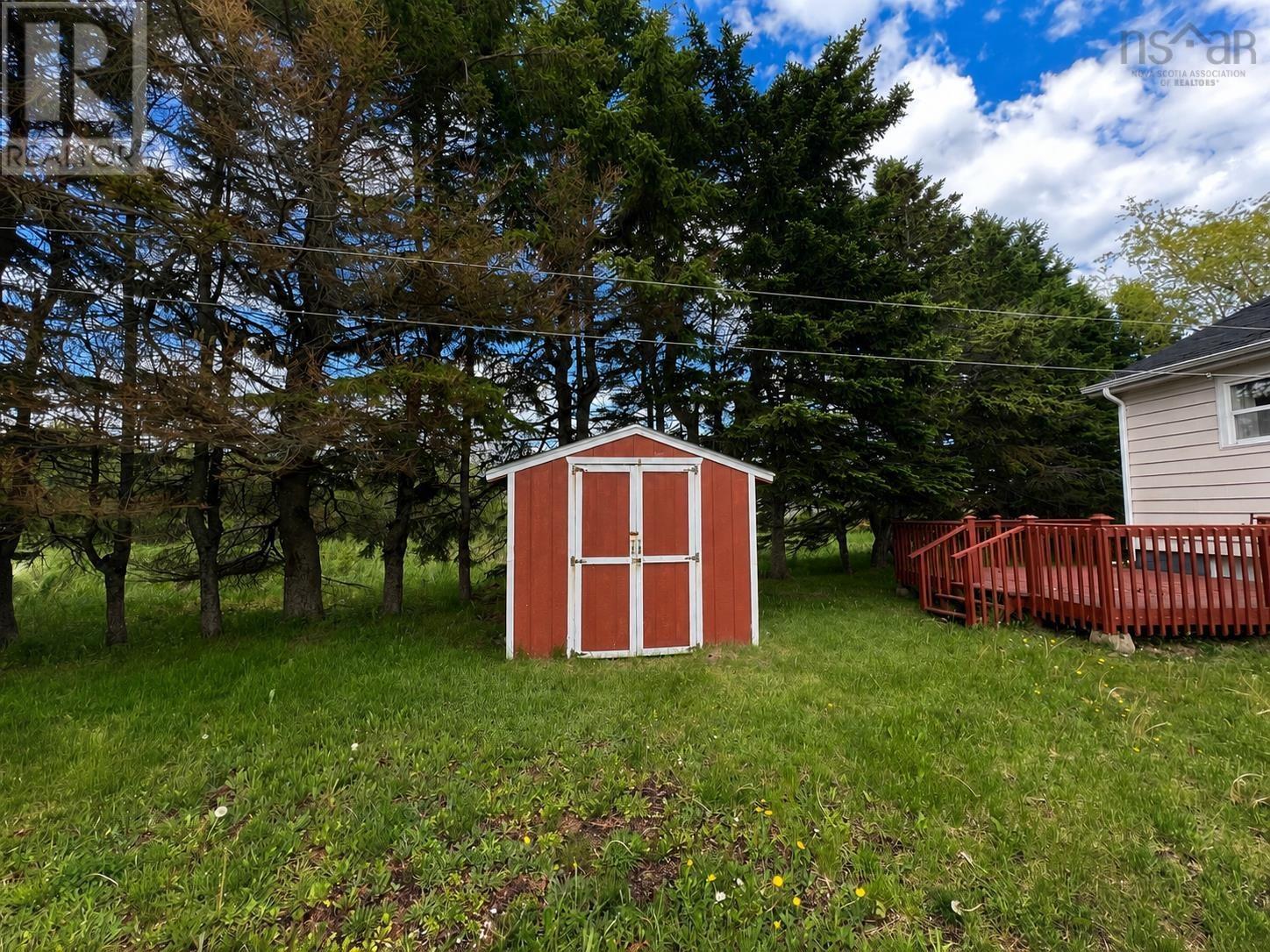 277 Atlantic Street, Sydney Mines, Nova Scotia  B1V 1W7 - Photo 6 - 202615151