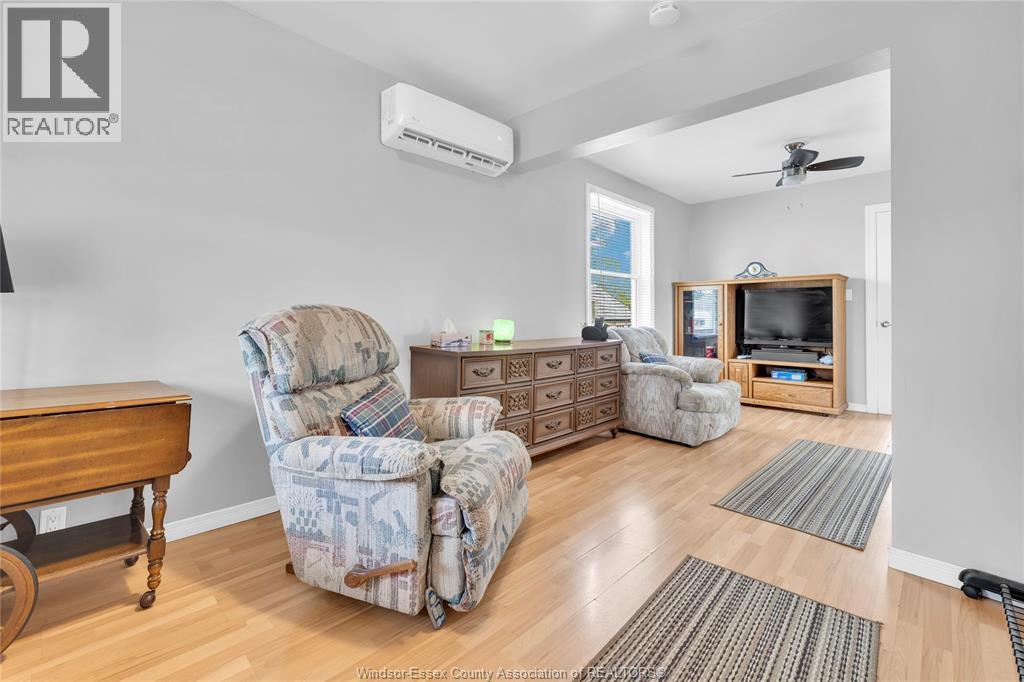 1226 Aubin, Windsor, Ontario  N8Y 4E5 - Photo 6 - 26014735
