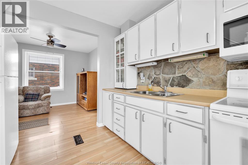 1226 Aubin, Windsor, Ontario  N8Y 4E5 - Photo 9 - 26014735
