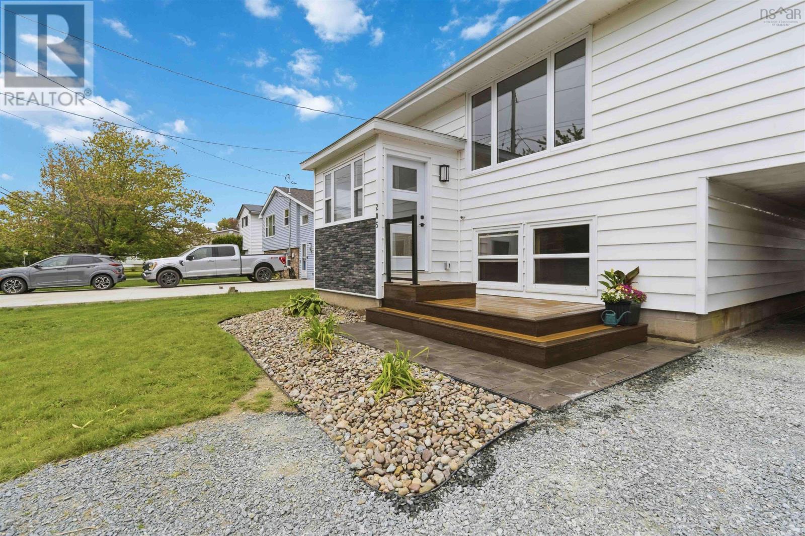 205 Montague Road, Lake Loon, Nova Scotia  B2W 3P6 - Photo 3 - 202614389