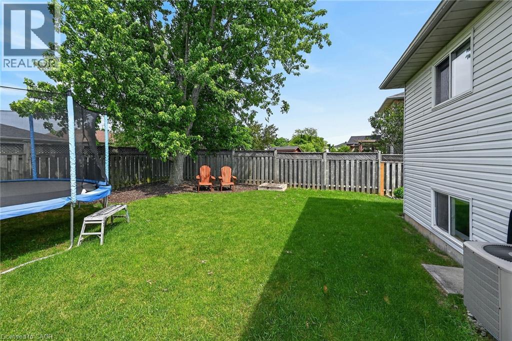 11 Stuart Street, Caledonia, Ontario  N3W 2L3 - Photo 40 - 40839314