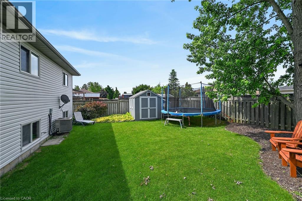 11 Stuart Street, Caledonia, Ontario  N3W 2L3 - Photo 37 - 40839314