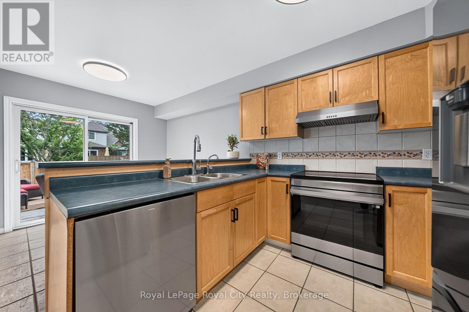15 Camm Crescent, Guelph (Pineridge/westminster Woods), Ontario N1L 1J9 - Photo 14 - X13472986