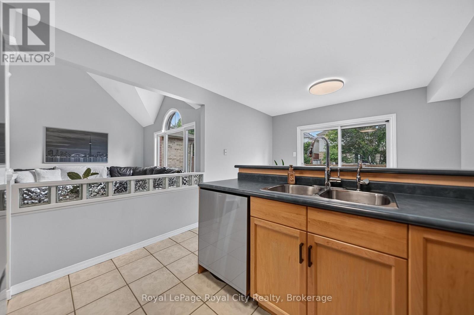 15 Camm Crescent, Guelph (Pineridge/westminster Woods), Ontario N1L 1J9 - Photo 16 - X13472986