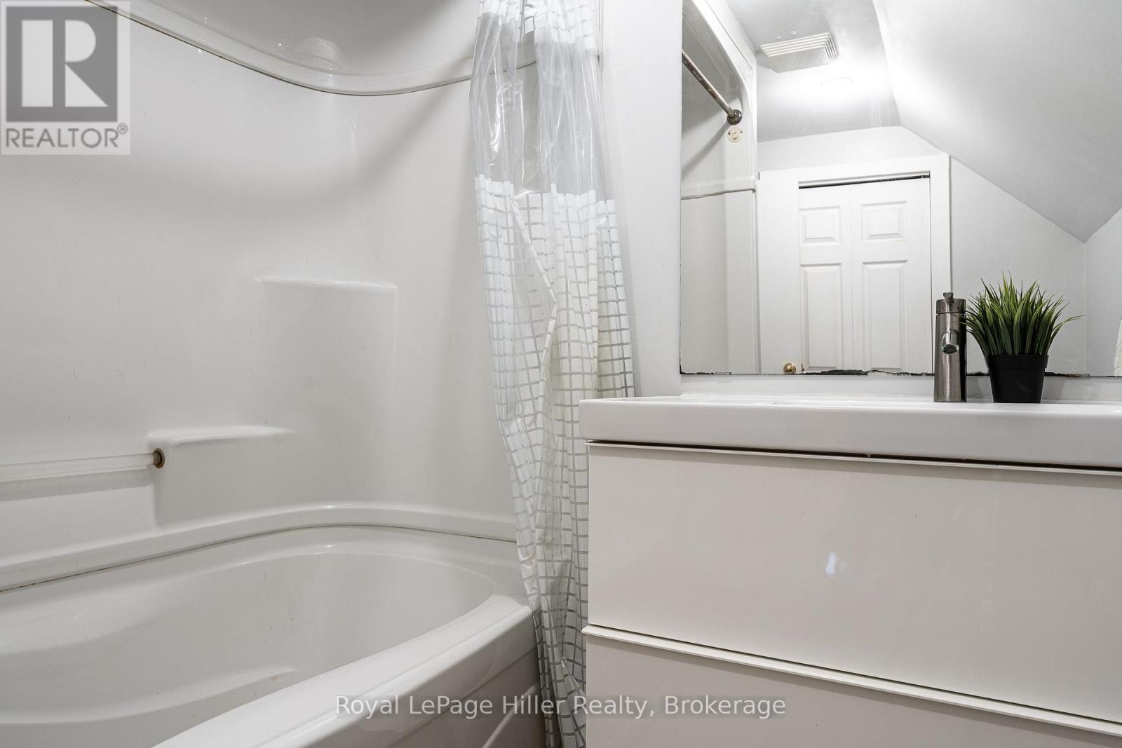 217 Norman Street, Stratford, Ontario  N5A 5S3 - Photo 25 - X13472992