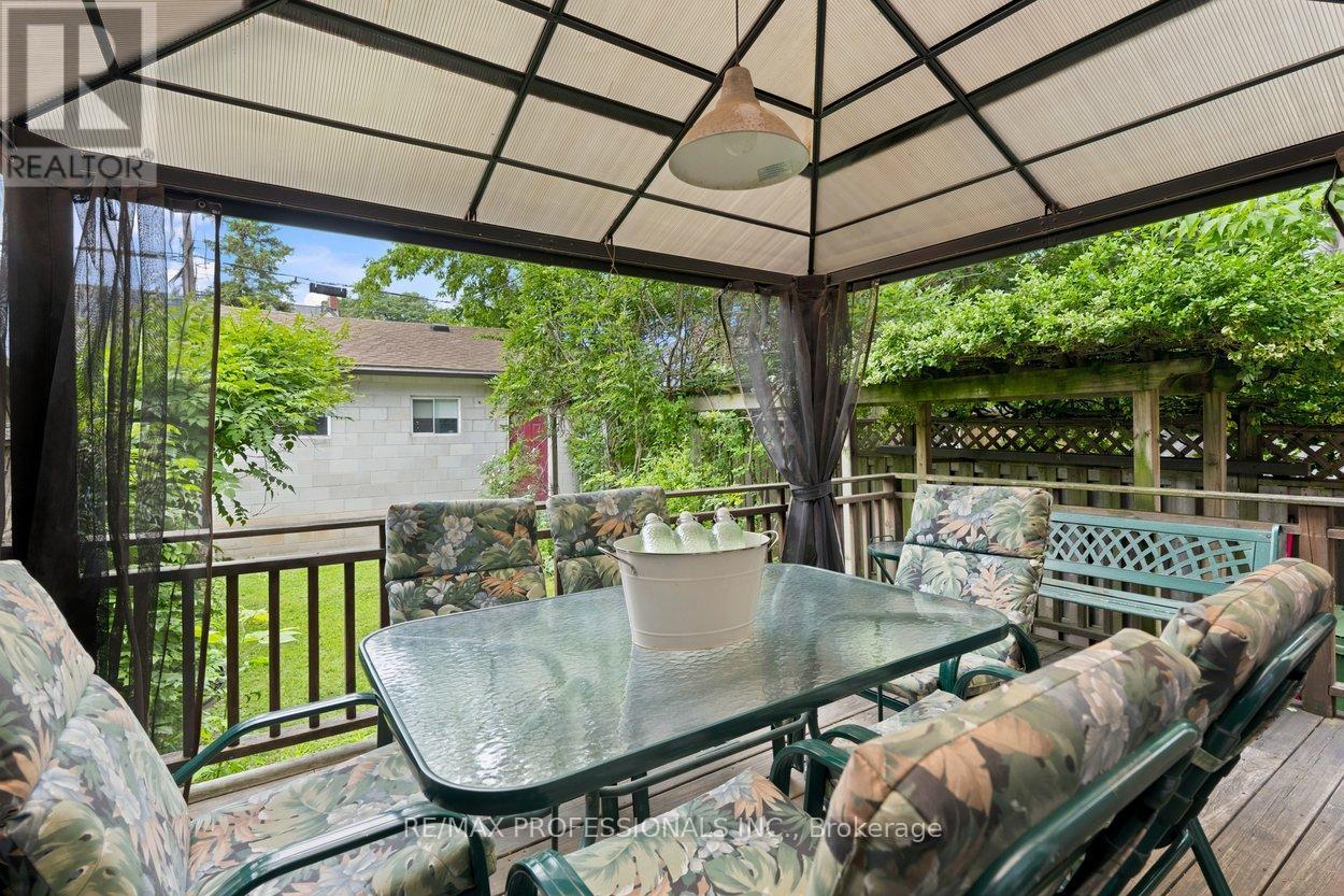 107 Borden Street, Toronto, Ontario  M5S 2N2 - Photo 25 - C13472950