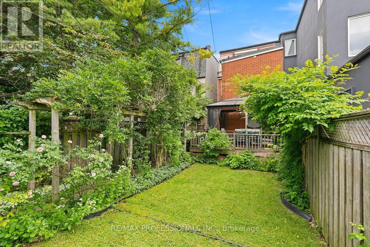 107 Borden Street, Toronto, Ontario  M5S 2N2 - Photo 30 - C13472950