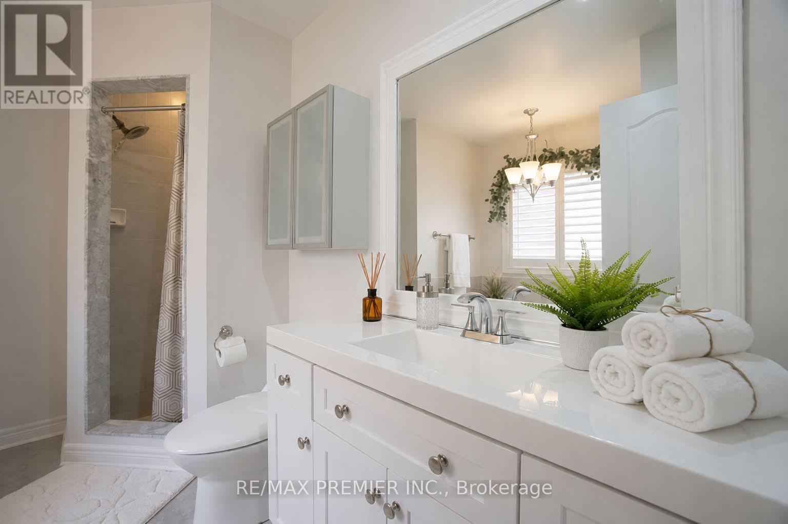 32 Timberwolf Crescent, Vaughan, Ontario L4H 2W2 - Photo 11 - N13472704