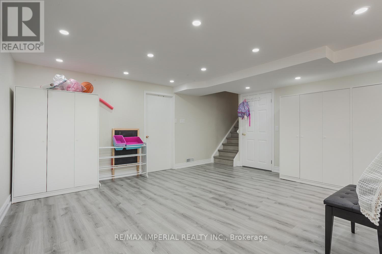48 Carlton Road, Markham (Unionville), Ontario  L3R 1Z5 - Photo 11 - N13472958