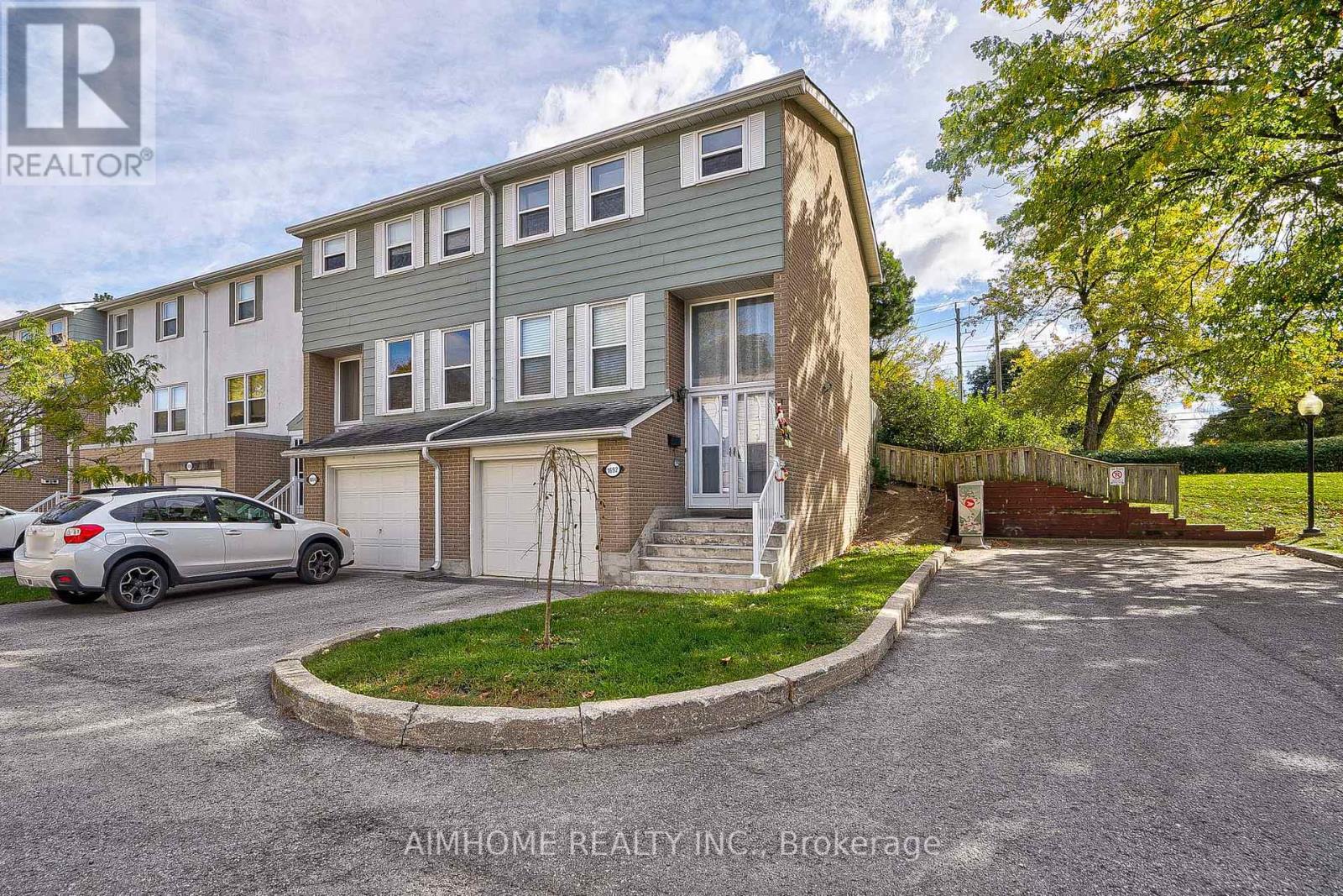 1692 John Street, Markham, Ontario  L3T 1Y9 - Photo 2 - N13473020