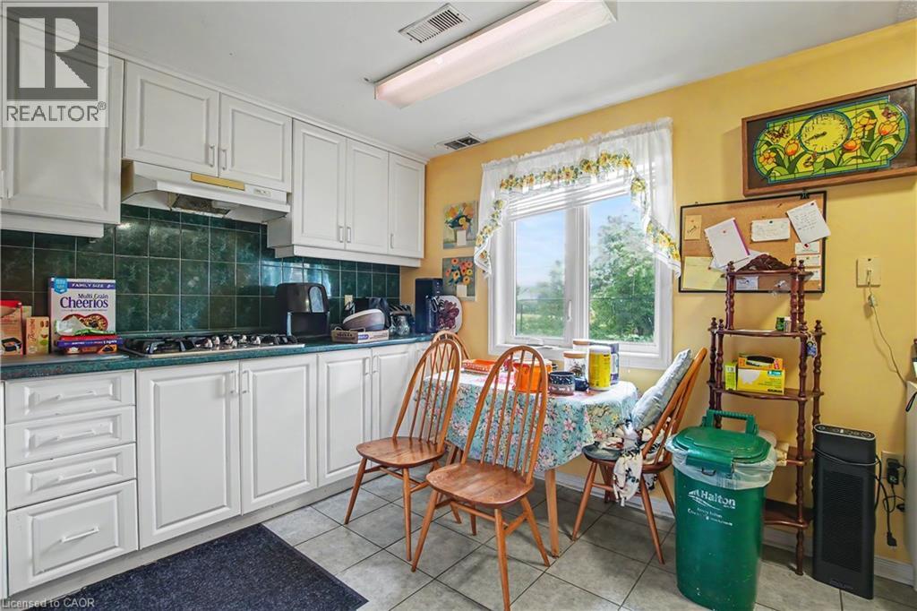 2100 Kevin Crescent, Burlington, Ontario  L7M 4E3 - Photo 28 - 40840051