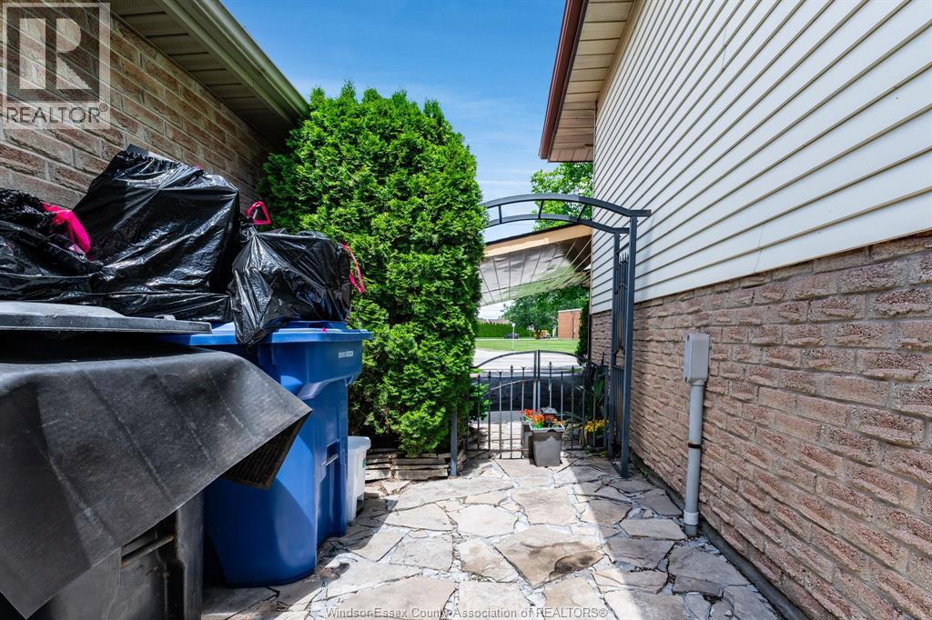 8275 Little River, Windsor, Ontario  N8S 4P1 - Photo 41 - 26014650