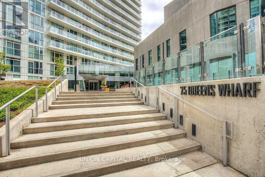 2706 - 75 Queens Wharf Road, Toronto, Ontario  M5V 0J8 - Photo 18 - C13466074