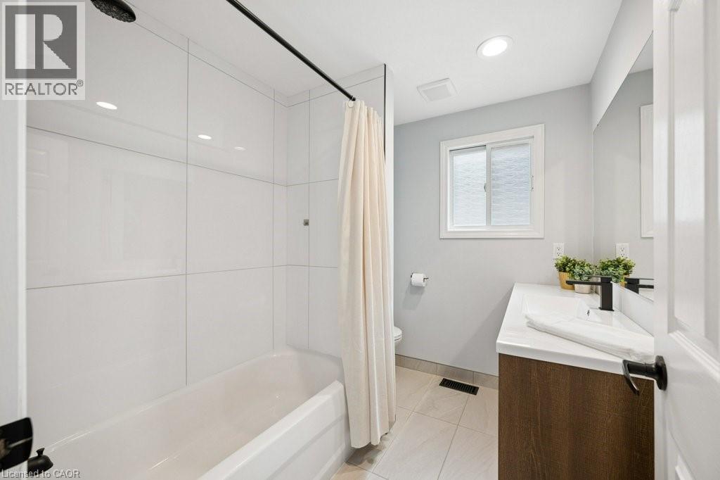 530 Penny Lane, Waterloo, Ontario  N2T 2L2 - Photo 20 - 40839626