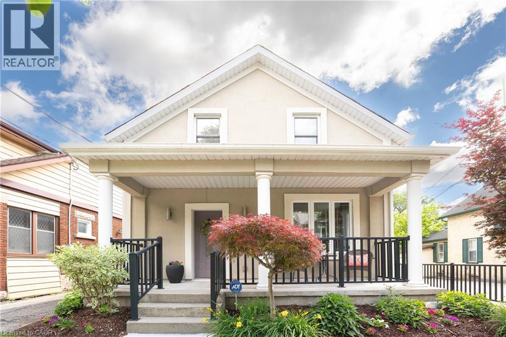 40 MOORE Avenue, kitchener, Ontario