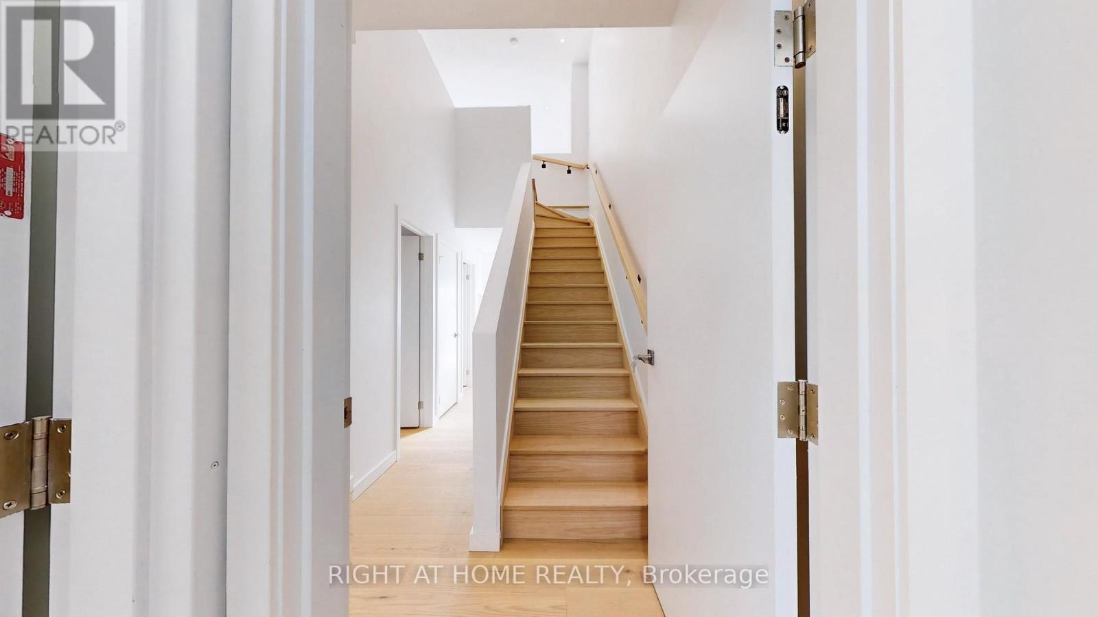 Unit 5 - 3122 Dundas Street W, Toronto, Ontario M6P 2A1 - Photo 6 - W13425478