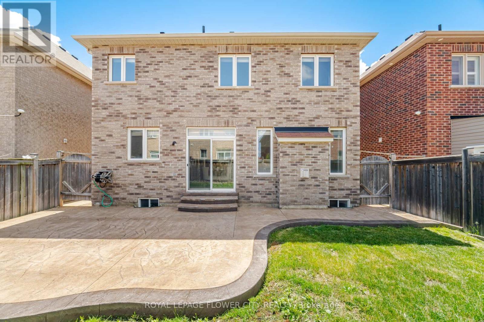 150 Bellchase Trail, Brampton, Ontario  L6P 3N2 - Photo 39 - W13472904