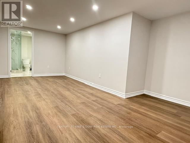 4383 Petrie Court, Niagara Falls, Ontario  L2E 6L8 - Photo 4 - X13467690