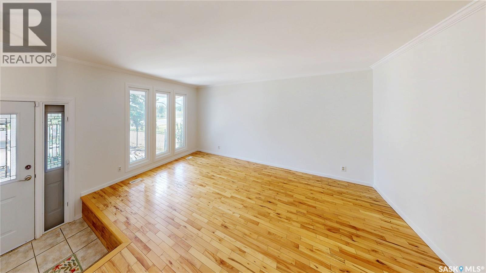 6150 7th Avenue N, Regina, Saskatchewan  S4T 7G8 - Photo 3 - SK040247