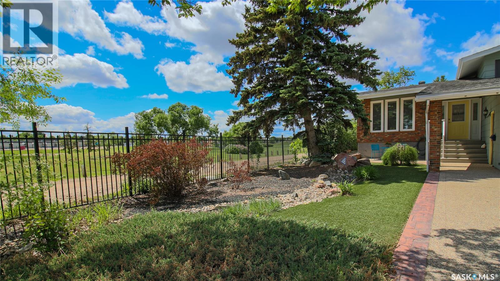 6150 7th Avenue N, Regina, Saskatchewan  S4T 7G8 - Photo 36 - SK040247
