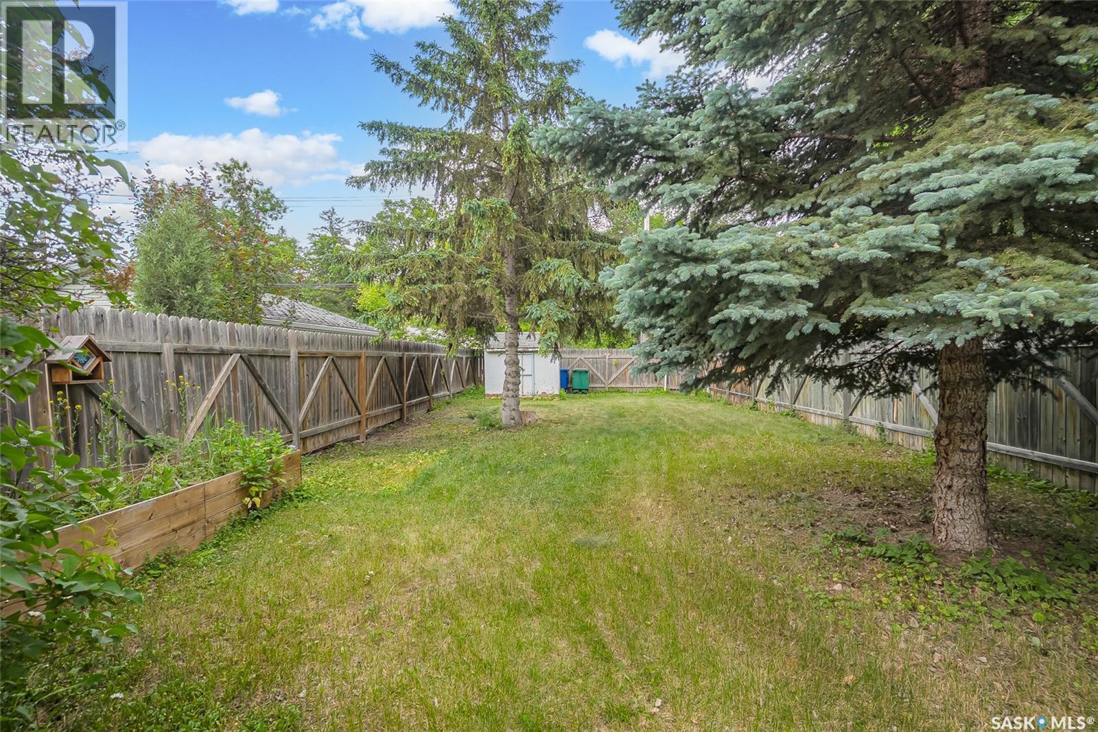 902 10th Street E, Saskatoon, Saskatchewan  S7H 0H5 - Photo 33 - SK040245