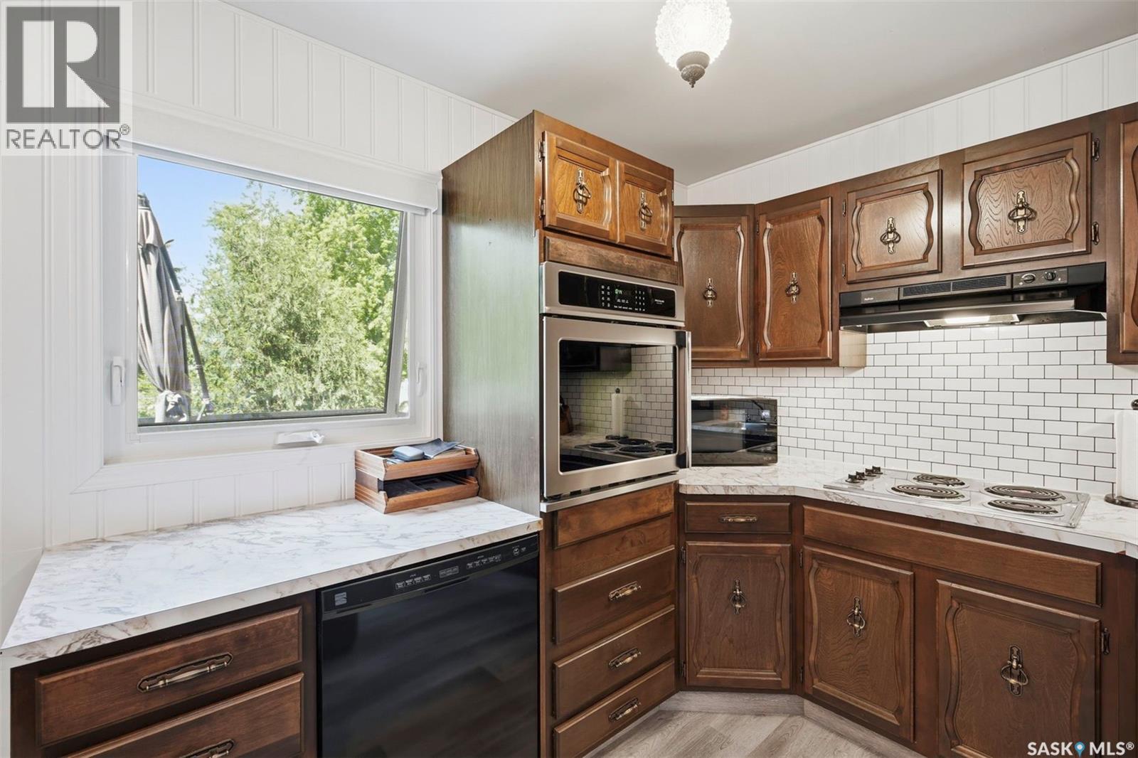 2607 Dufferin Avenue, Saskatoon, Saskatchewan  S7J 1C7 - Photo 16 - SK040218