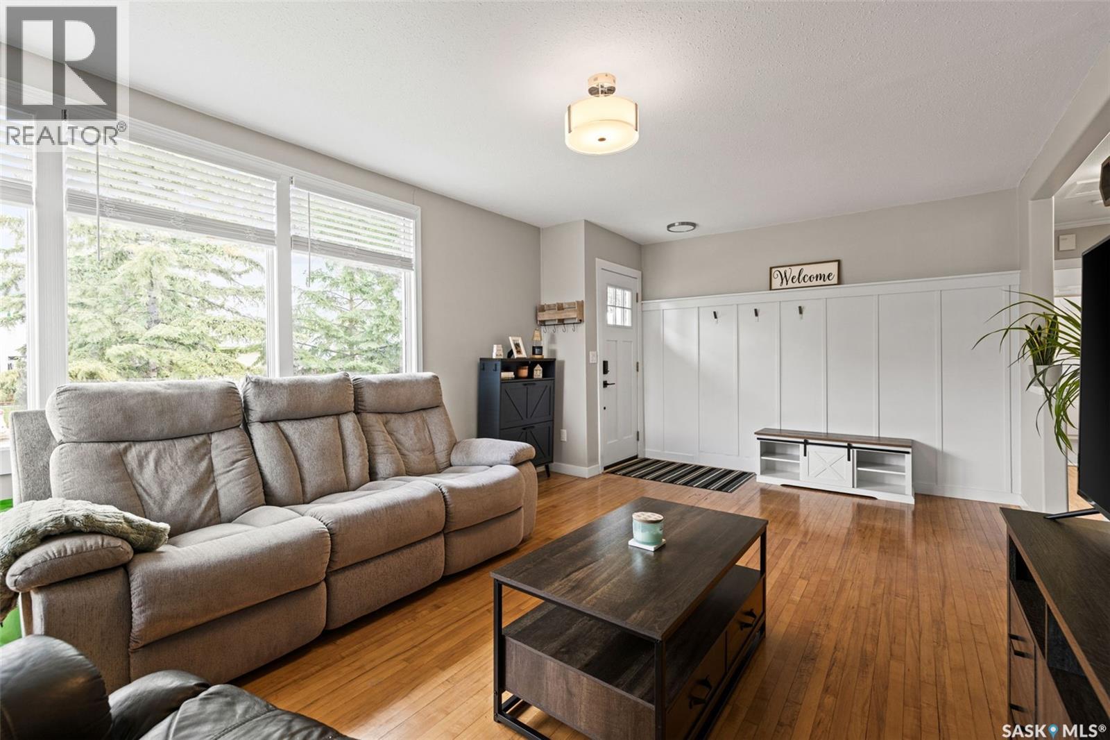 4835 7th Avenue, Regina, Saskatchewan  S4T 0R8 - Photo 4 - SK040210