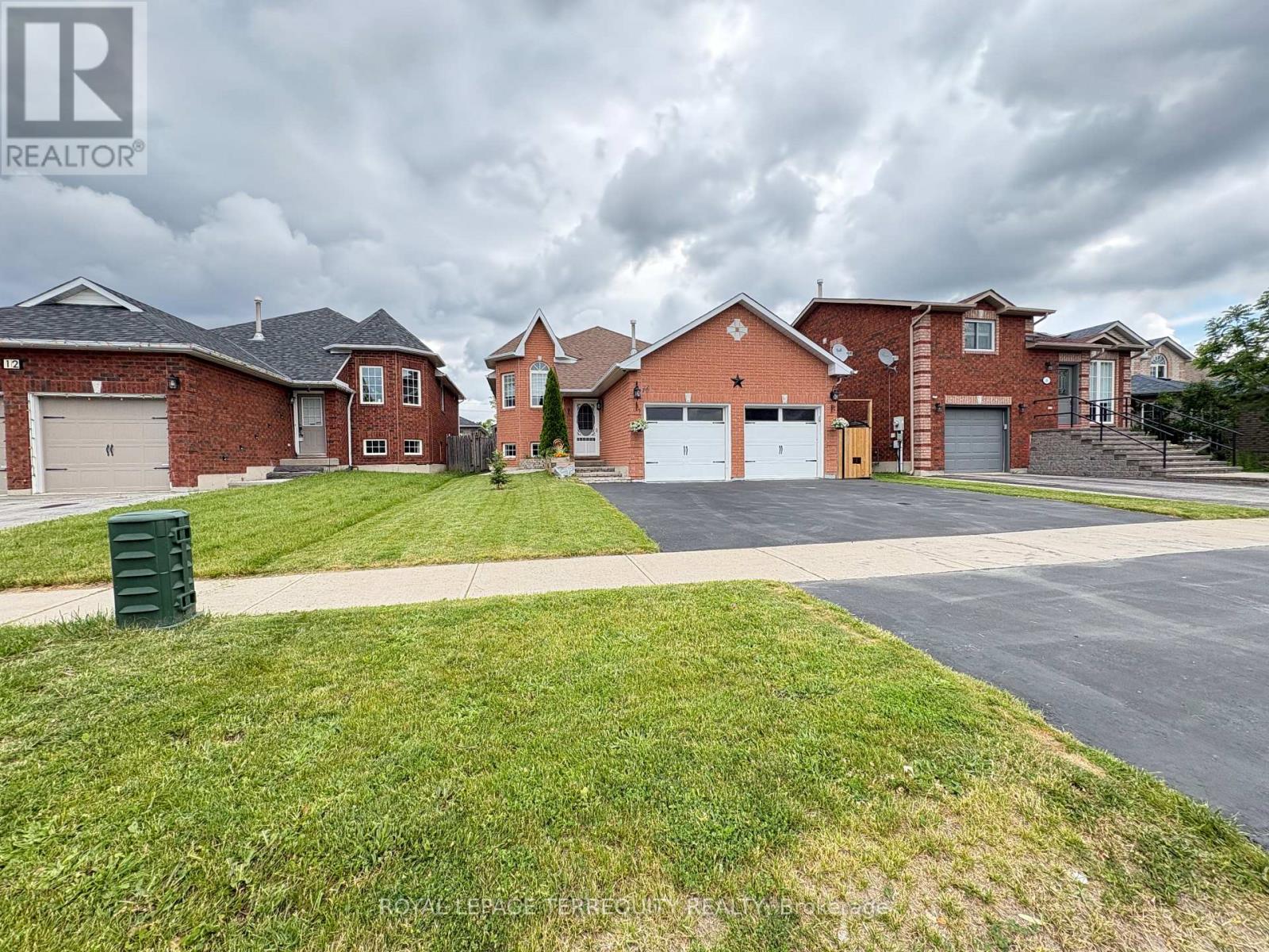 14 Hewitt Place, Barrie, Ontario  L4M 7B3 - Photo 43 - S13456760