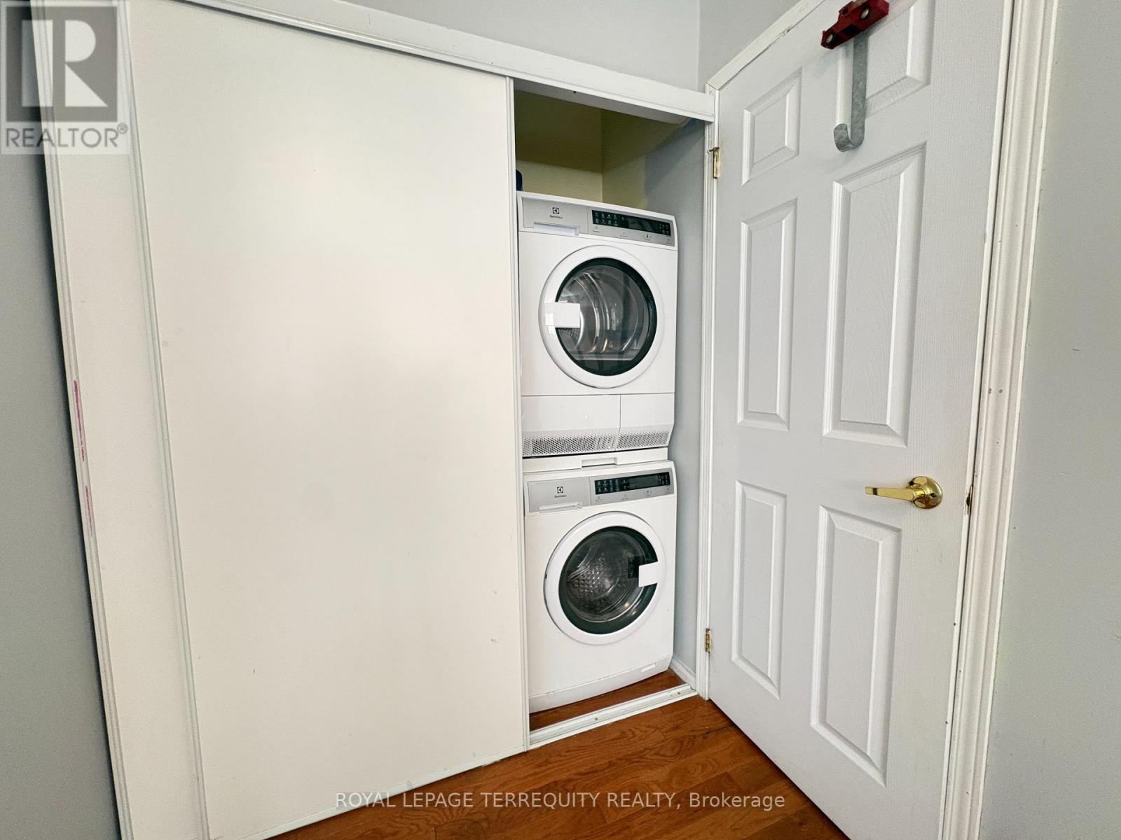 14 Hewitt Place, Barrie, Ontario  L4M 7B3 - Photo 41 - S13456760