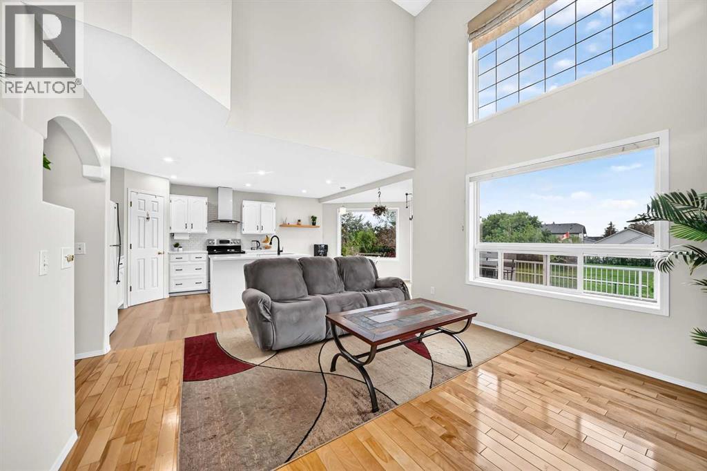 27 Covette Green NE, Calgary, Alberta  T3K 4P1 - Photo 8 - A2322544