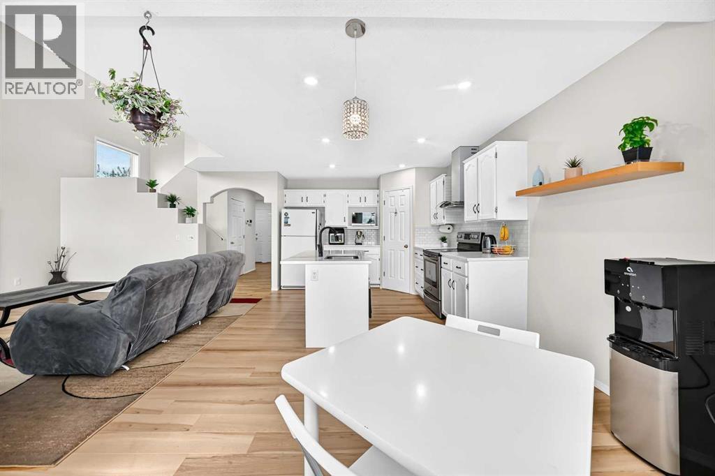 27 Covette Green NE, Calgary, Alberta  T3K 4P1 - Photo 17 - A2322544
