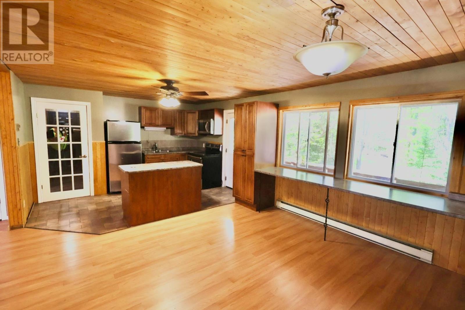 710 Highway 552 W, Goulais River, Ontario  P0S 1E0 - Photo 6 - SM261362