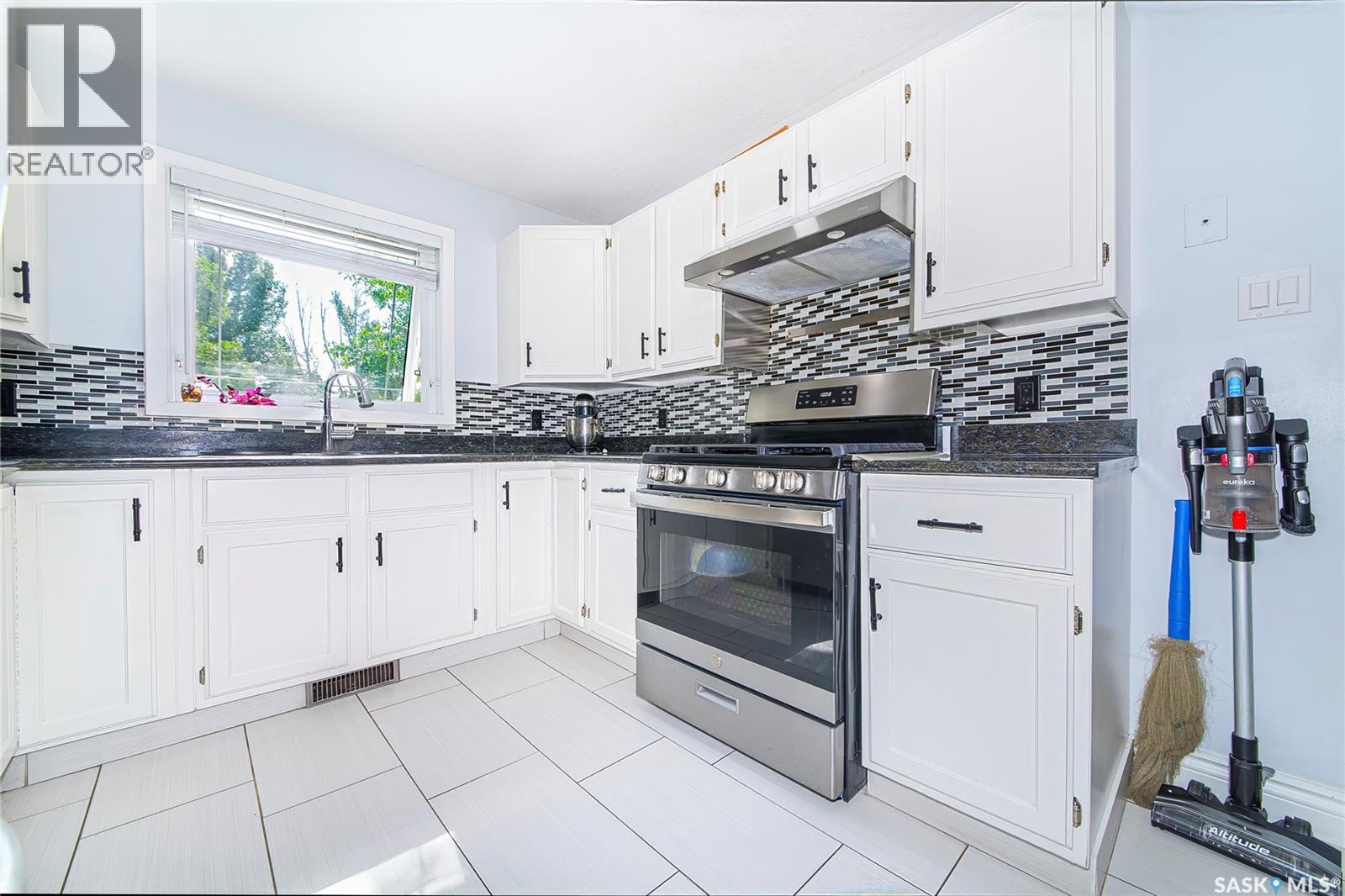 555 Nordstrum Road, Saskatoon, Saskatchewan  S7K 7X6 - Photo 16 - SK040208