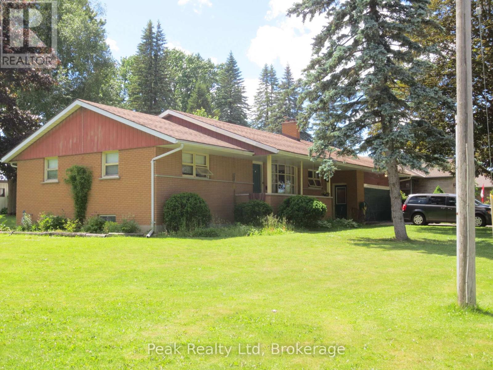 22 Brown Street S, Minto, Ontario  N0G 1M0 - Photo 2 - X13473338