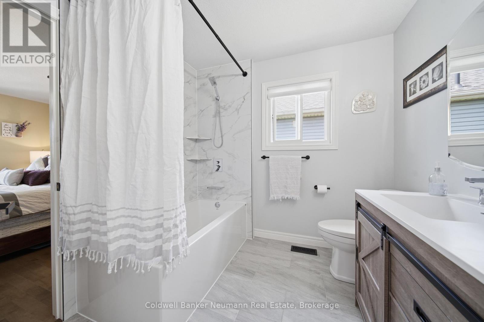 949 Gzowski Street, Centre Wellington (Fergus), Ontario  N1M 3W1 - Photo 13 - X13473378