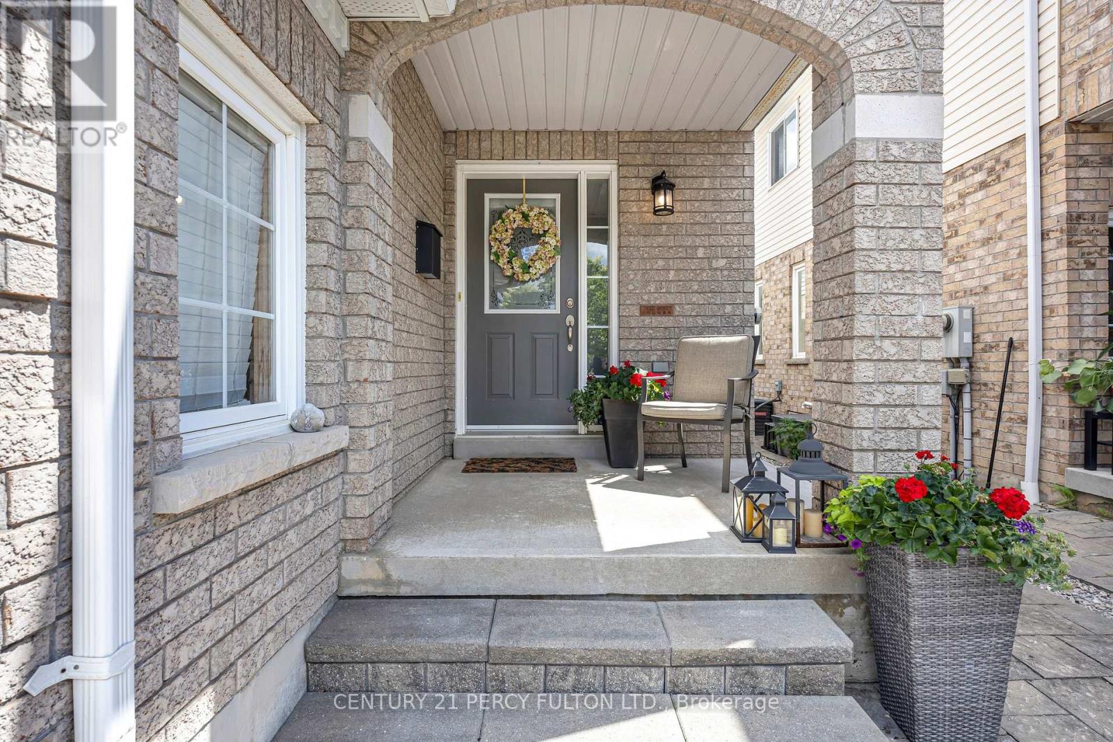 25 Jonesridge Drive, Ajax, Ontario  L1T 4Z6 - Photo 4 - E13473302