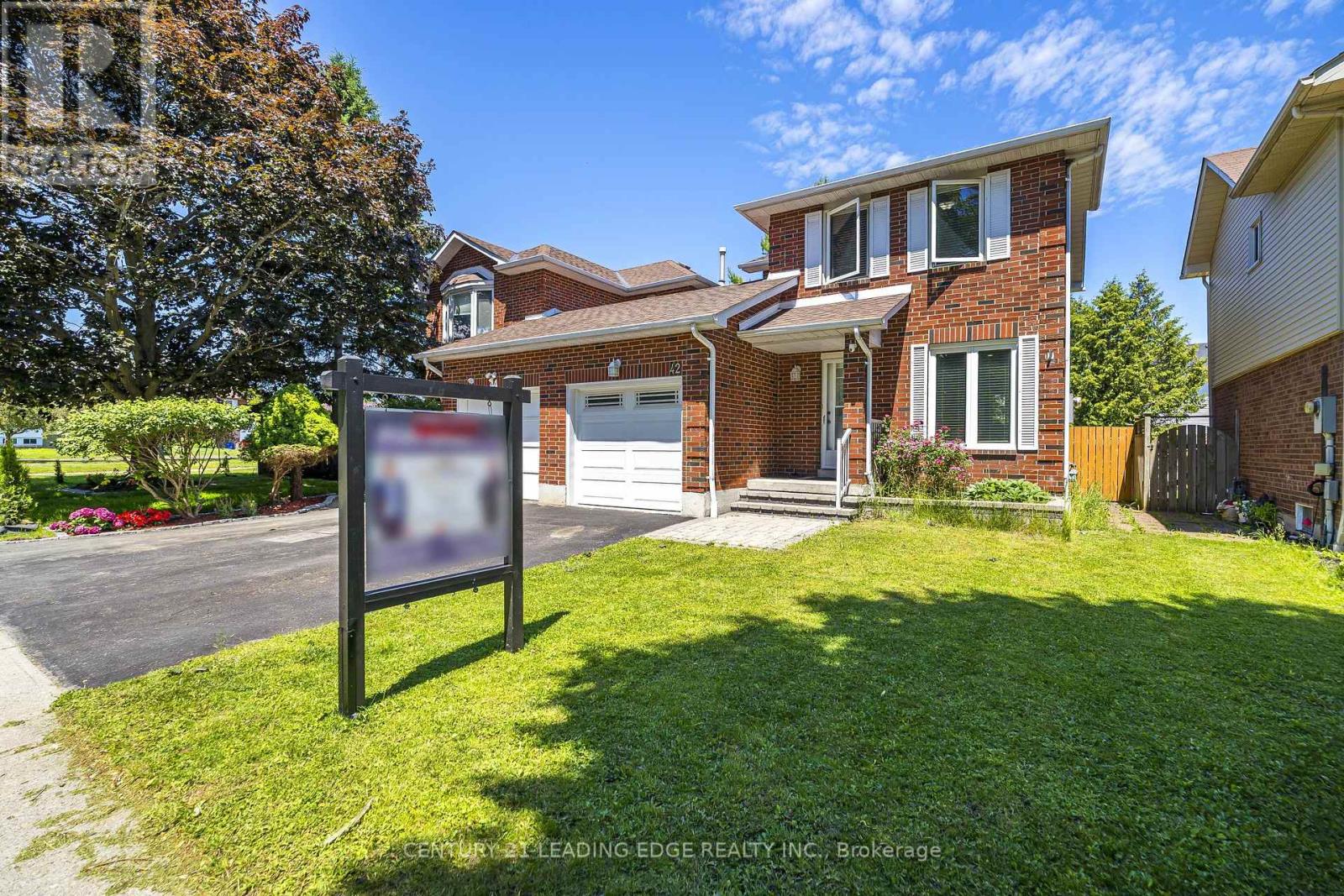 42 Hewitt Crescent, Ajax, Ontario  L1S 7A4 - Photo 2 - E13473360