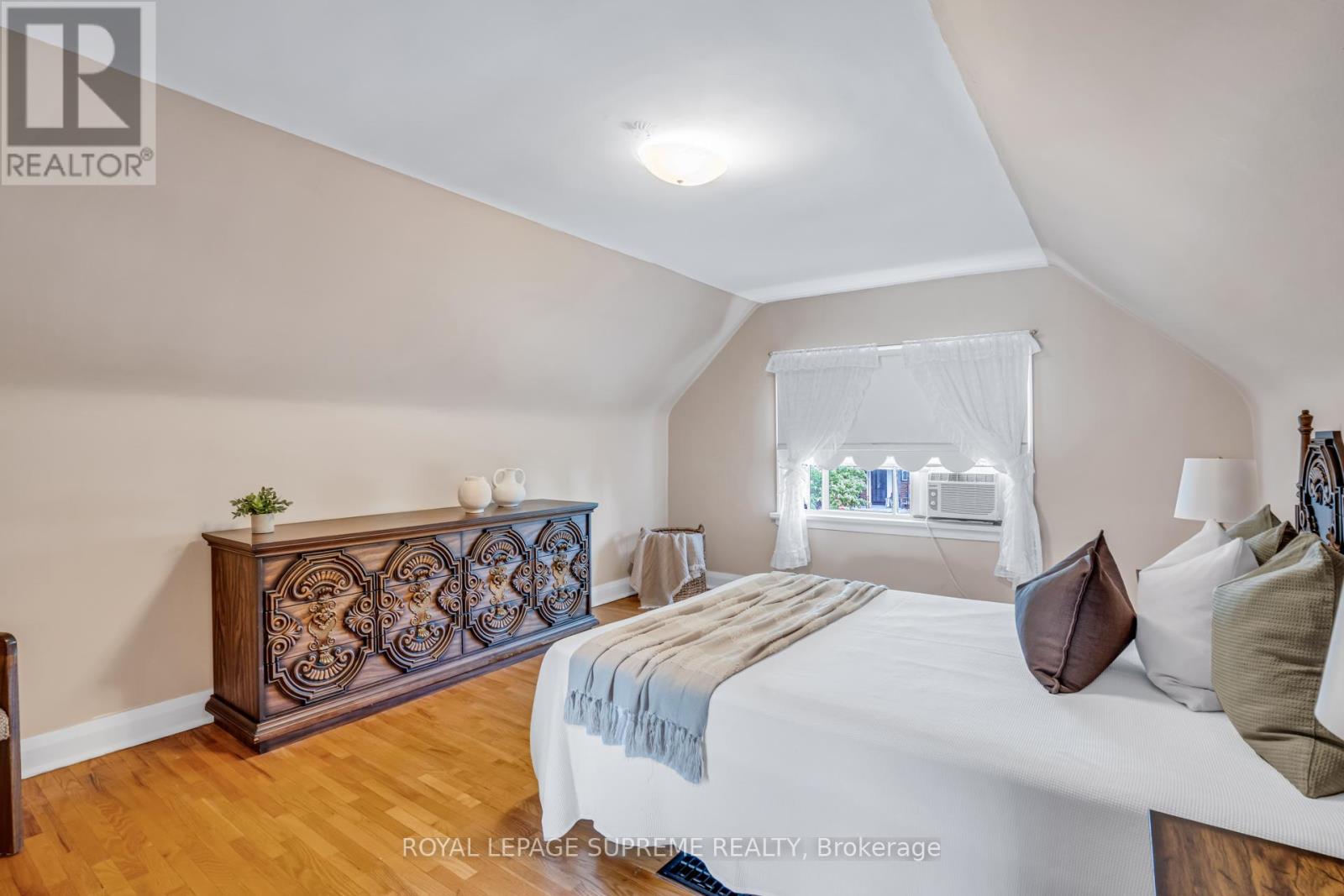 102 Binswood Avenue, Toronto, Ontario  M4C 3N9 - Photo 29 - E13473524