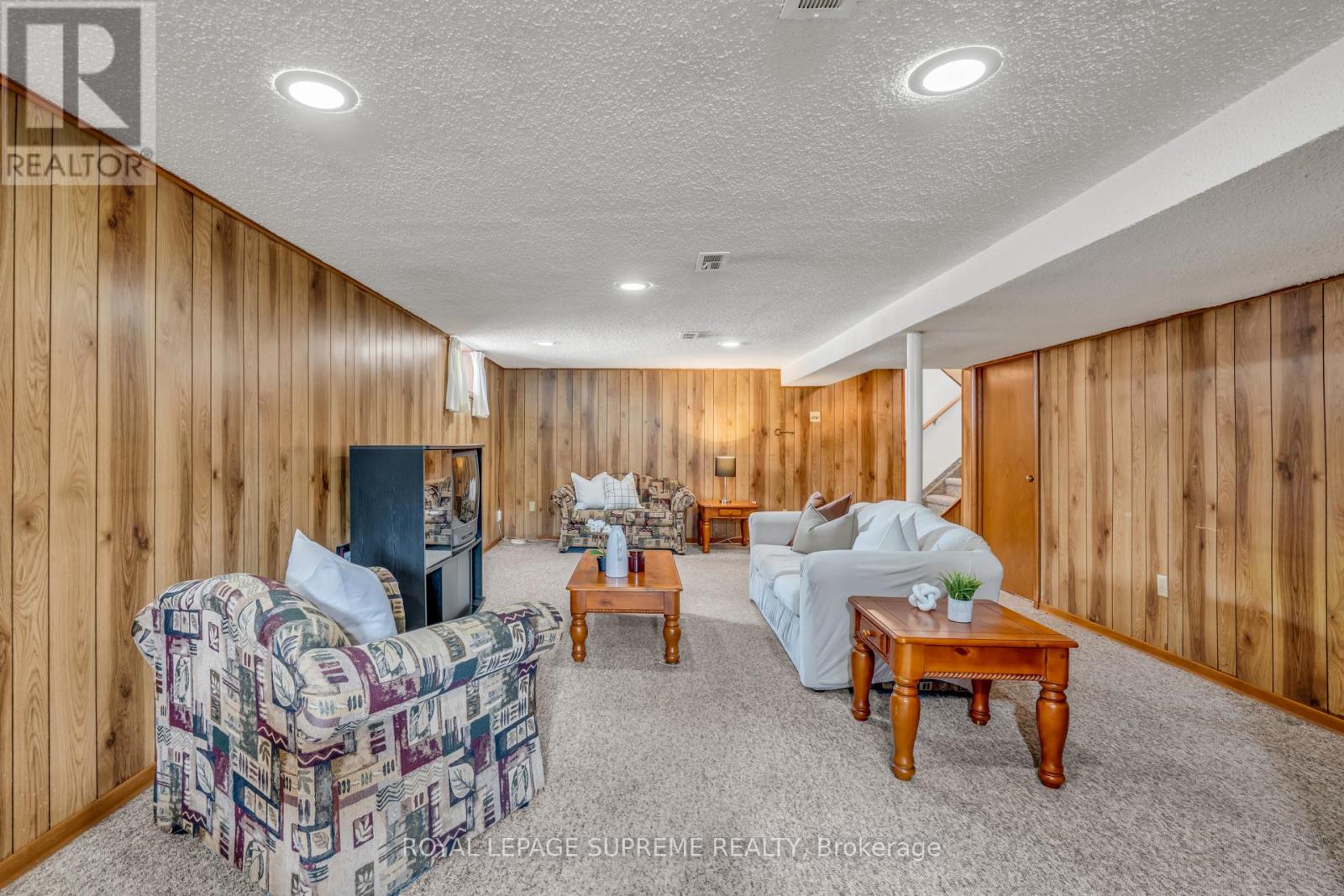 102 Binswood Avenue, Toronto, Ontario  M4C 3N9 - Photo 40 - E13473524