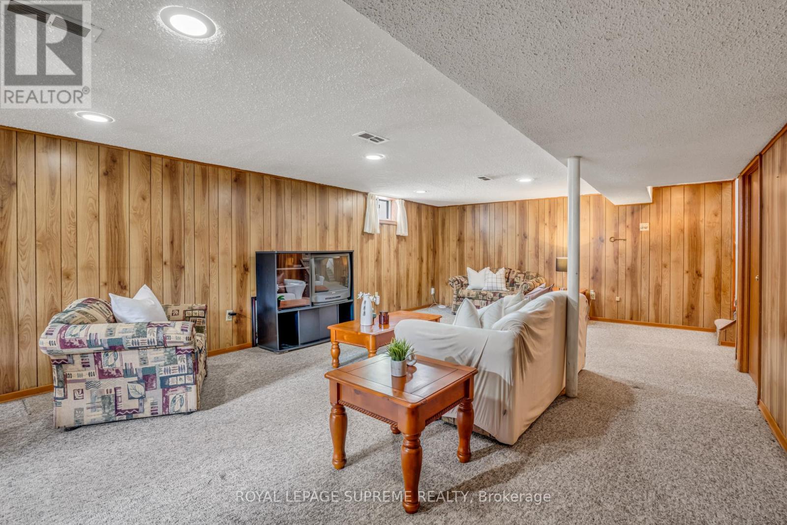 102 Binswood Avenue, Toronto, Ontario  M4C 3N9 - Photo 41 - E13473524