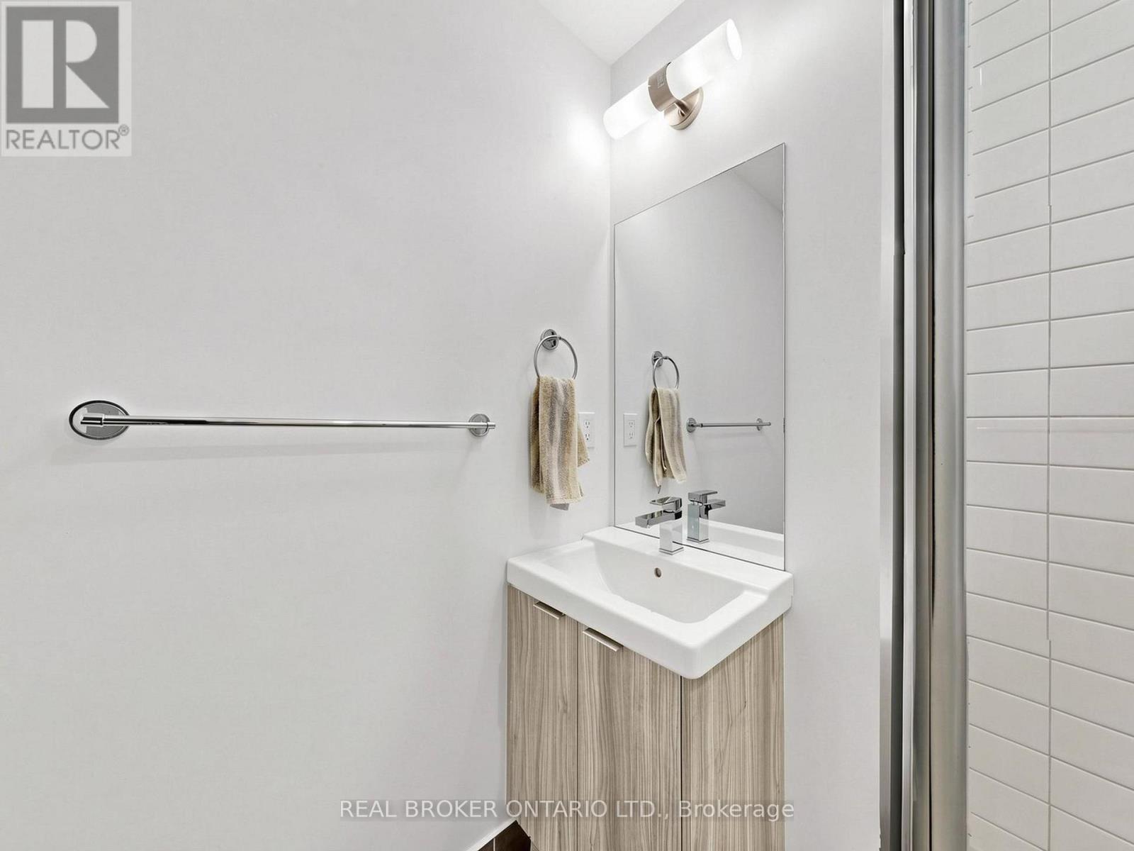 3305 - 2908 Highway 7 Road, Vaughan (Concord), Ontario  L4K 1V5 - Photo 38 - N13473280