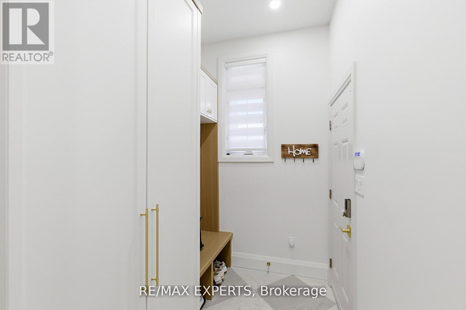 12 Valley Point Crescent, King, Ontario  L7B 0B7 - Photo 6 - N13473364