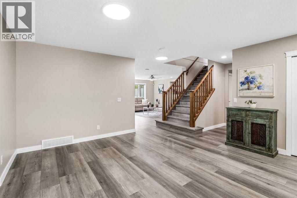 90 Royal Oak Grove NW, Calgary, Alberta  T3G 5L8 - Photo 16 - A2321369