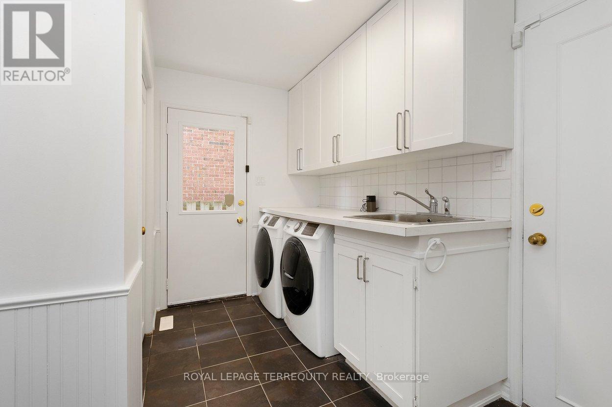236 Whitchurch Mews, Mississauga, Ontario  L5A 4B3 - Photo 29 - W13473324