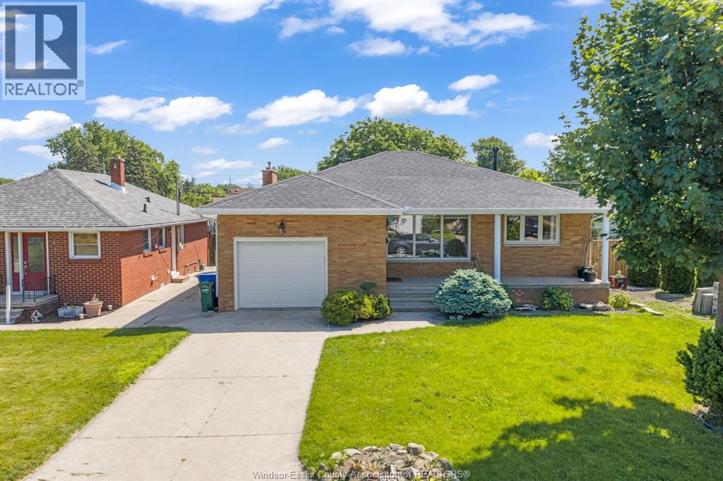 424 Laporte Avenue, Windsor, Ontario  N8S 3R2 - Photo 2 - 26014761