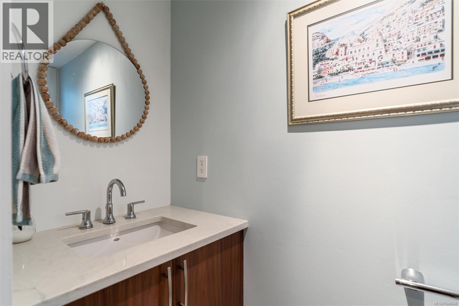 2577 Empire St, Victoria, British Columbia  V8T 3M5 - Photo 13 - 1040638